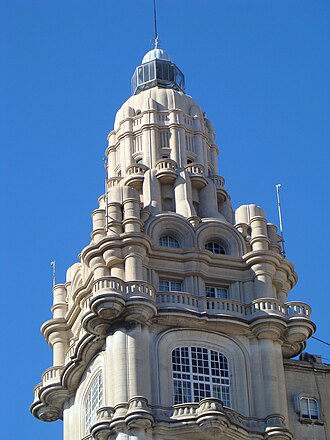 Photo of faro del Palacio Barolo