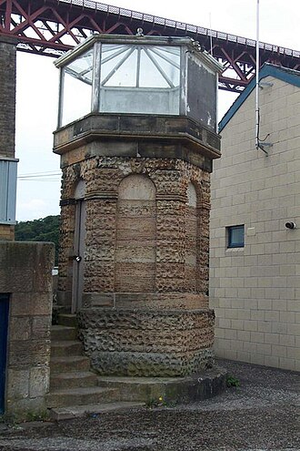 Photo of Hawes Pier Lighthouse, South Queensferry