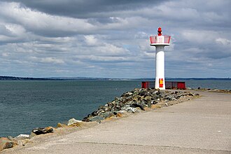 Photo of Howth Harbour Lighthouse (1982)
