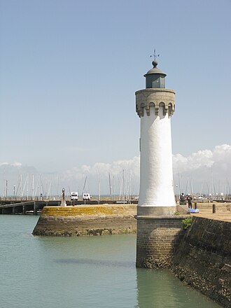 Photo of Port Haliguen lighthouse