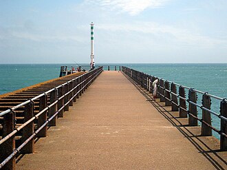 Photo of Newhaven East Pier Light