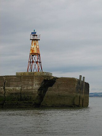 Photo of Amble North Pier light