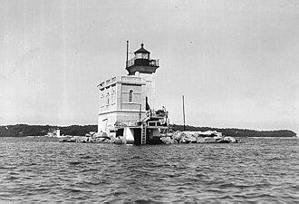 Photo of Huntington Harbor Light